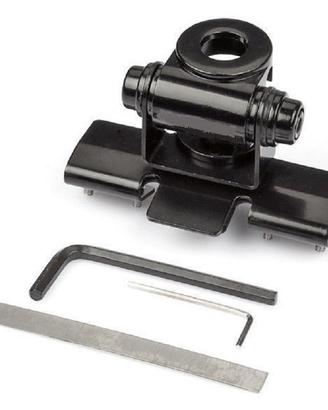 Supporto per antenna radioamatore su auto