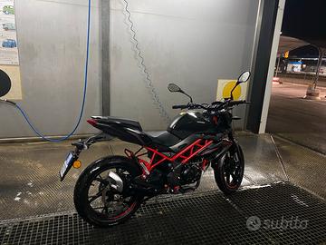 Moto Benelli BN 125