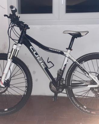 Bici Cube Access Mountain Bike