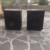 Casse acustiche amplificate con ruote