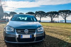 Golf R32