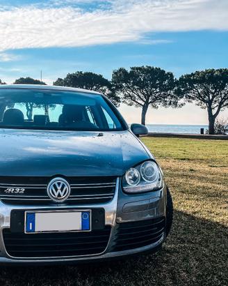 Golf R32