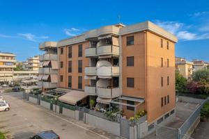 3 LOCALI A VASTO