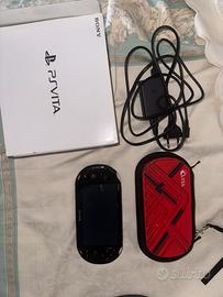 Ps Vita completa con scatola.alimentatore.custodia
