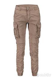 Pantaloni cargo tasconi