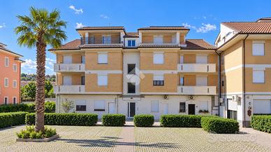 3 LOCALI A PORTO SANT'ELPIDIO