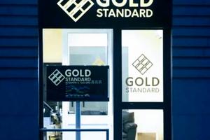 Negozio oro diamanti preziosi