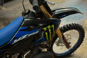 Yamaha yz 250 monster ediction