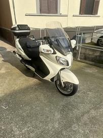 Suzuki Burgman 650 Executive abs