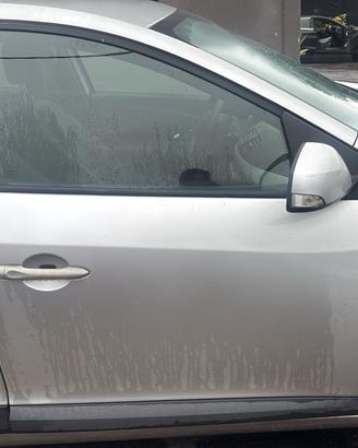 Porta anteriore dx RENAULT MEGANE III 2011 1.5D mo