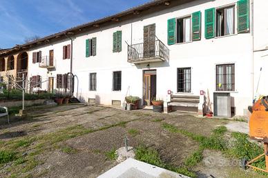 CASA SEMINDIPENDENTE A CORTAZZONE