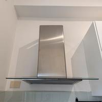 Cappa aspirante da cucina in vetro e metallo