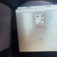 amplificatore per stereo auto