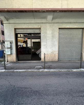 NEGOZIO A CASSINO