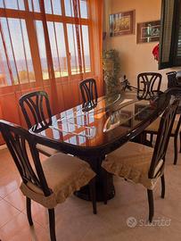 Tavolo in noce stile inglese con vetro