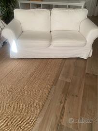 Divano 2 + 3 posti ikea
