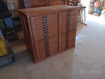 banco cassettiera vecchia tipografia 