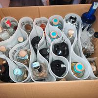 Bottiglie vuote per fare lampade