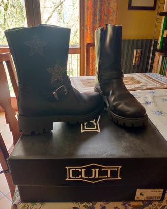 stivaletti neri marca Cult 