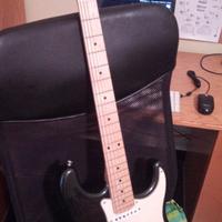 Squier by Fender Stratocaster Standard CY 2001