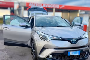 Toyota C-HR Hybrid Lounge | JBL | Navi | S-IPA