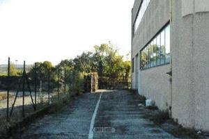 Immobile in asta di 2140 m² a Due Carrare