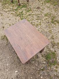 Sgabello in legno basso