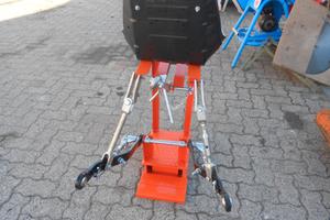 ATTACCO TRE PUNTI PER TRATTORI