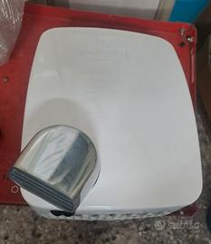 asciugamani elettrico 