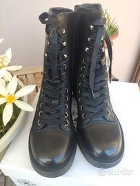Stivaletto nero oxs pelle  numero 37