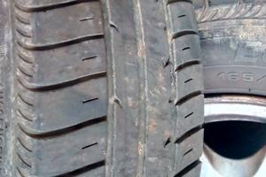 Pneumatici 165/70 R14 con cerchi in lega