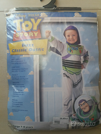 Vestito di carnevale buzzclassico outfit