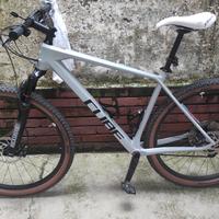 MTB Cube carbonio 