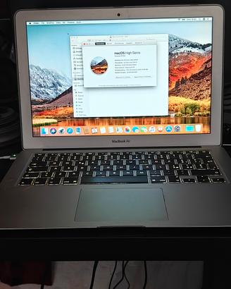 MacBook air 2015 13" 8x256gb