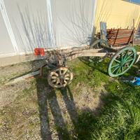 Carro antico in legno