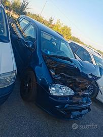 Golf 5 1.9 incidentata 145000 km prezzo trattabile