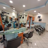 Arredamento salone di acconciatura