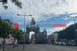 Ampio garage / deposito - Fortino Piazza Palestro