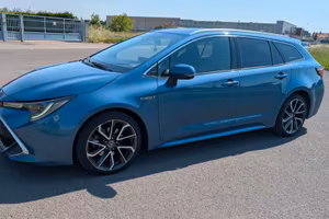 Toyota Corolla Touring Sports Allestimento Lounge