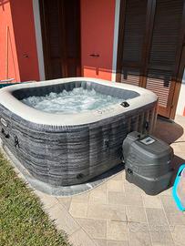 Intex PureSpa quadrata (modello SB-HSWF20),