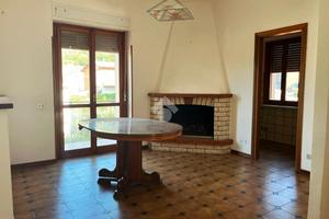 4 LOCALI A AMELIA