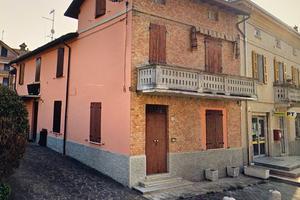 Casa in centro paese felegara