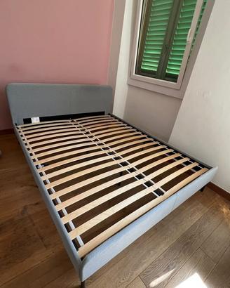 Struttura letto, testiera imbottita