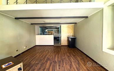 Locale Commerciale a Messina 2 locali