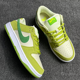 Scarpe nike bianche e verdi deals