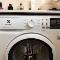 Lavatrice Electrolux slim PerfectCare 600