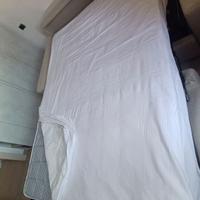 divano letto del 2023 mai usato.