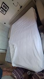 divano letto del 2023 mai usato.