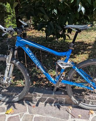 Mountain bike XC Treck biammortizzata