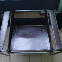 due poltrone in pelle  come nuove
